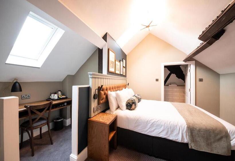 Отель The Castle By Innkeeper S Collection