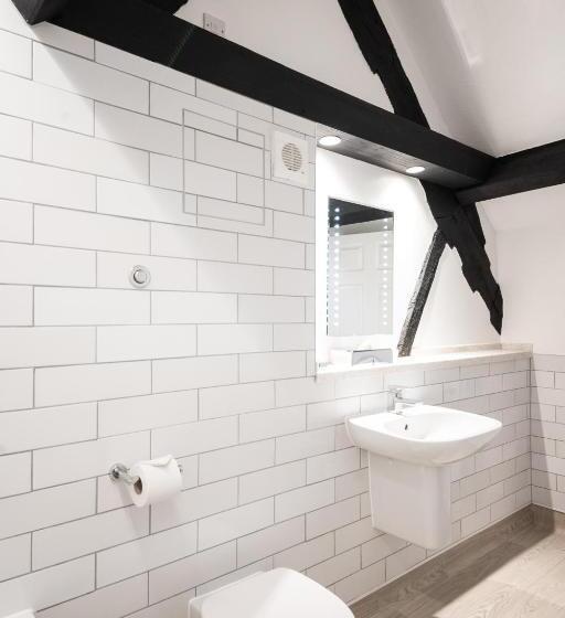 Отель The Castle By Innkeeper S Collection