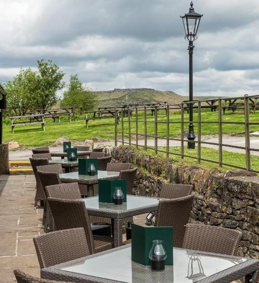 Отель The Fox House By Innkeeper S Collection