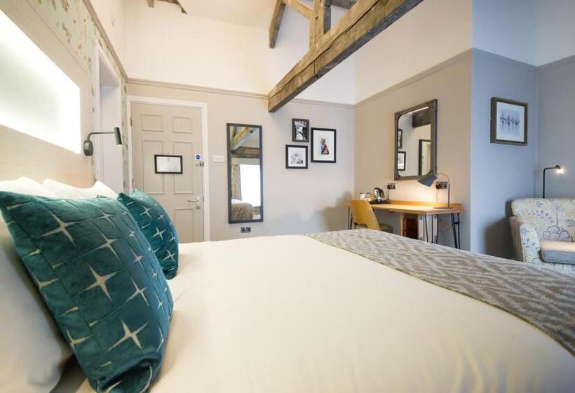 Отель The Fox House By Innkeeper S Collection