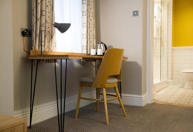 Отель The Fox House By Innkeeper S Collection