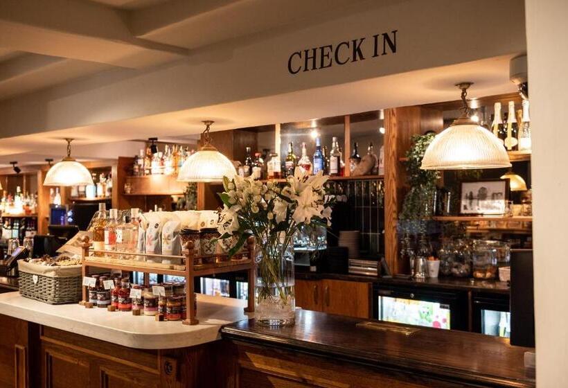 酒店 The Hawes Inn By Innkeeper S Collection