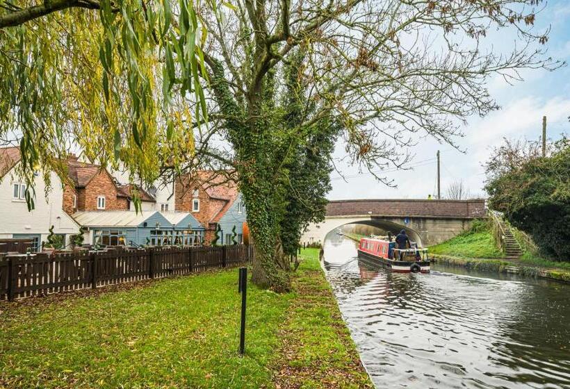 Отель The King S Arms By Innkeeper S Collection