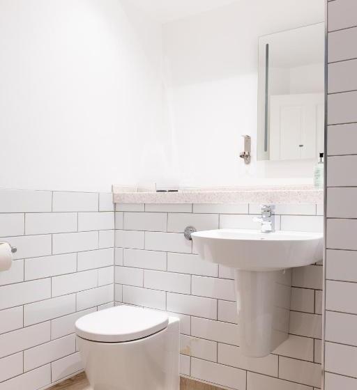 호텔 The Oatlands Chaser by Innkeeper's Collection