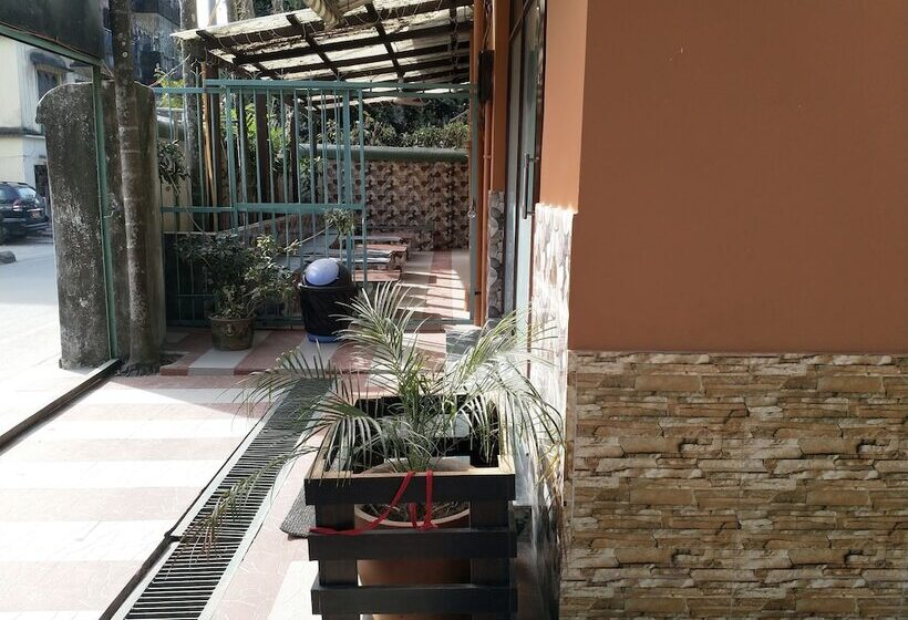 هتل Tropical Suites