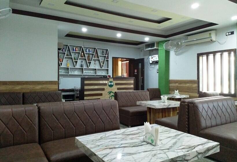 هتل Tropical Suites