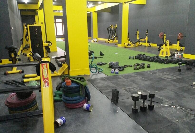 هتل Tropical Suites