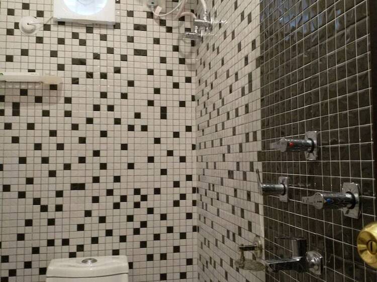 هتل Tropical Suites