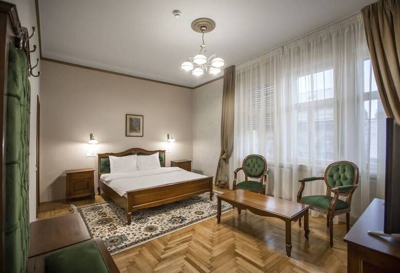 פנסיון Casa Gotica Residence