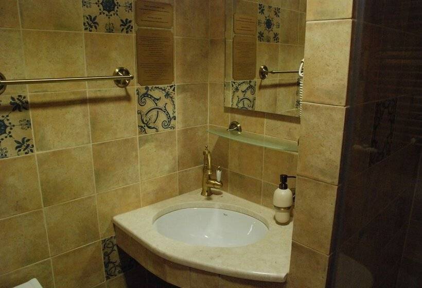 פנסיון Casa Gotica Residence