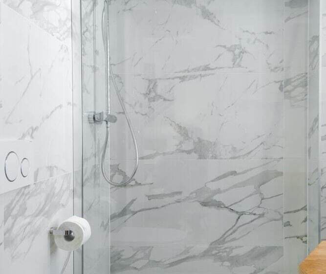 פנסיון Luxury Rooms Paula