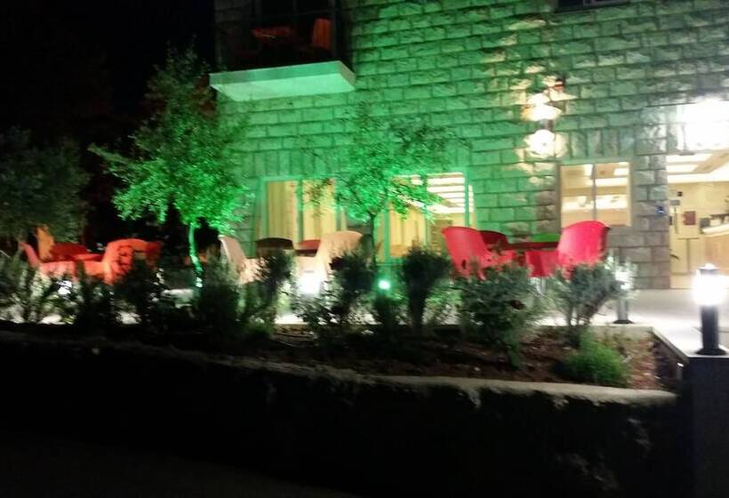 پانسیون Talitha Kumi Guest House