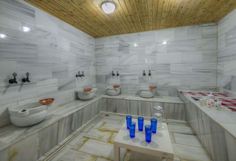 River Inn Resort And Spa