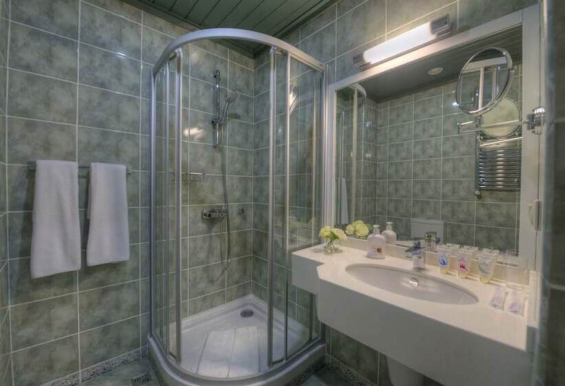 River Inn Resort And Spa