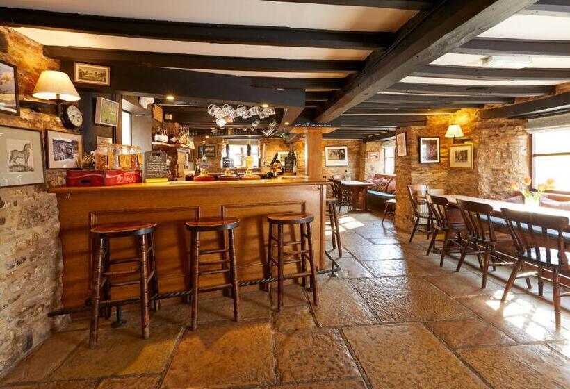 The Crown Inn, Church Enstone