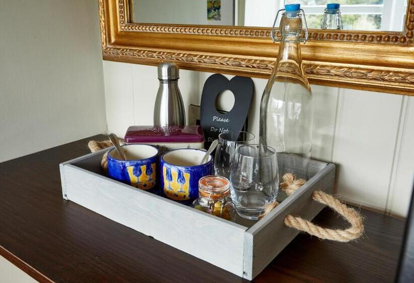 The Crown Inn, Church Enstone