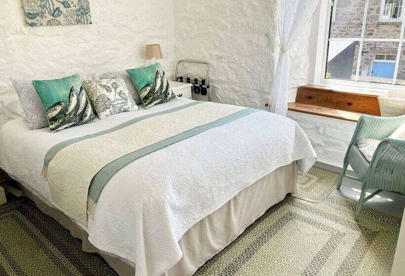 The Old Post House B&b