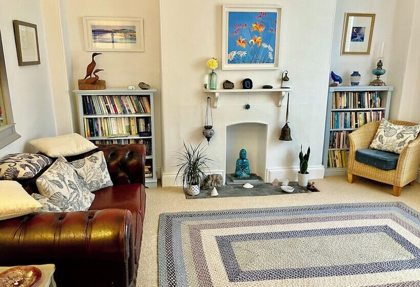 The Old Post House B&b