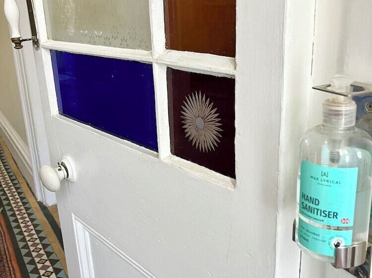 The Old Post House B&b