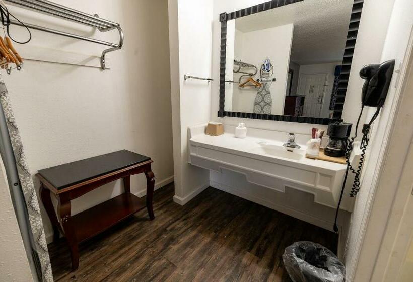 酒店 American Inn & Suites Russellville