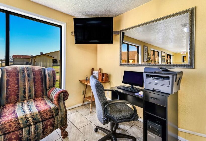 Отель Americas Best Value Inn Bonham