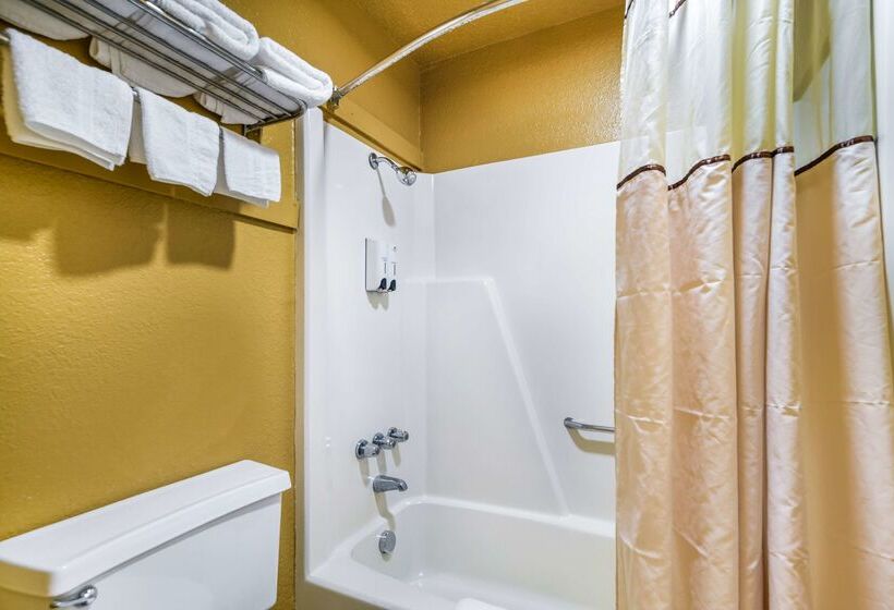 Отель Americas Best Value Inn Bonham