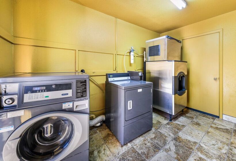 Отель Americas Best Value Inn Bonham