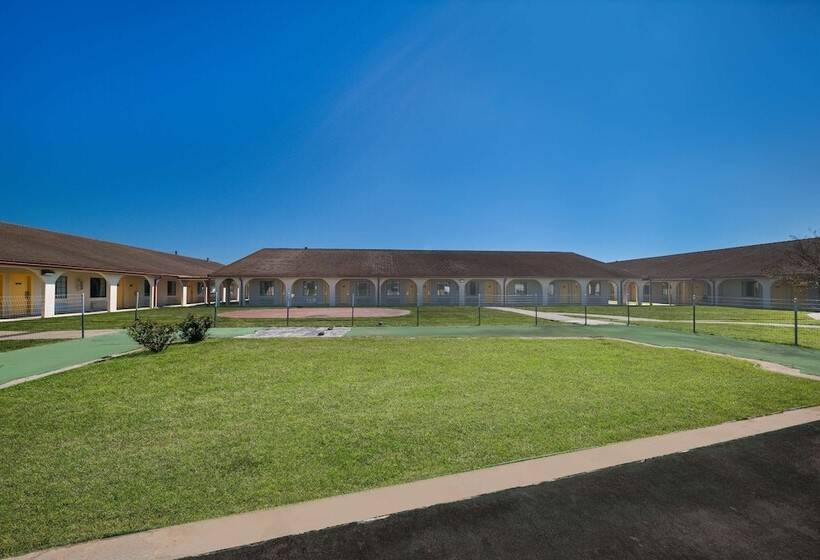 Отель Americas Best Value Inn Bonham