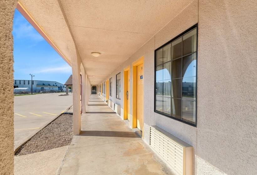 Отель Americas Best Value Inn Bonham