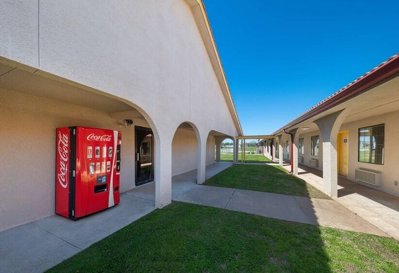 Отель Americas Best Value Inn Bonham