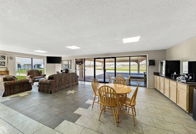 Отель Americas Best Value Inn Bonham