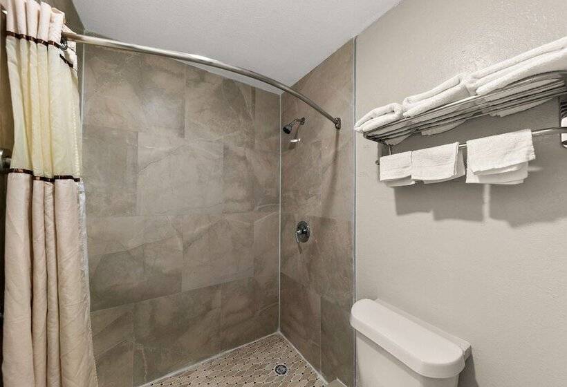 Отель Americas Best Value Inn Bonham