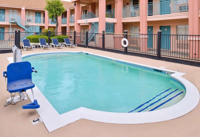 فندق Americas Best Value Inn Clute