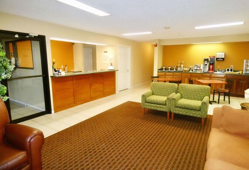 فندق Americas Best Value Inn Montezuma