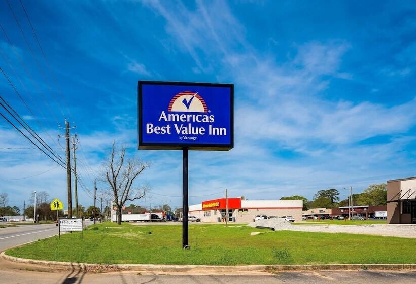 فندق Americas Best Value Inn Montezuma