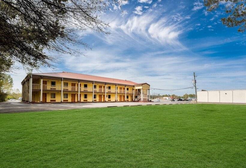 فندق Americas Best Value Inn Montezuma