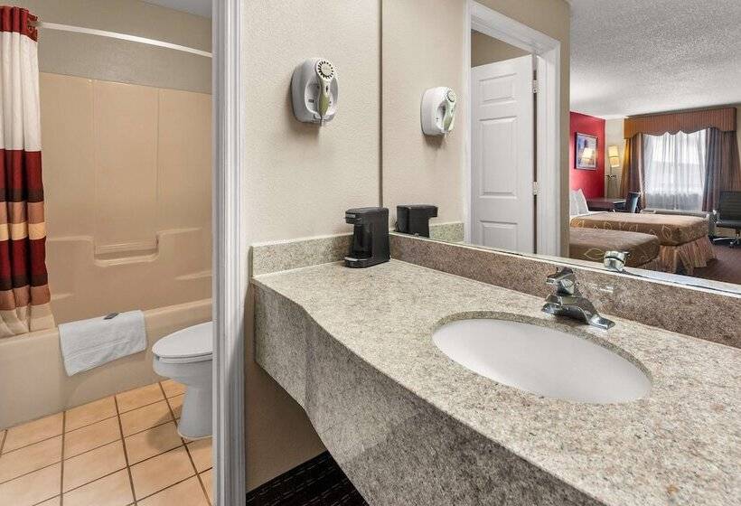 فندق Americas Best Value Inn Montezuma