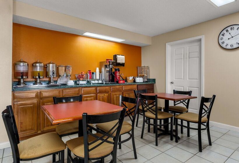 فندق Americas Best Value Inn Montezuma