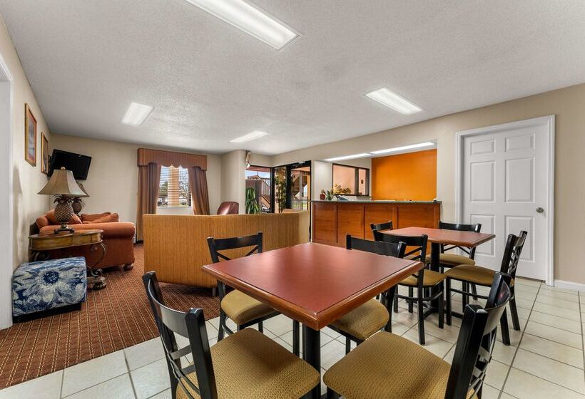 فندق Americas Best Value Inn Montezuma