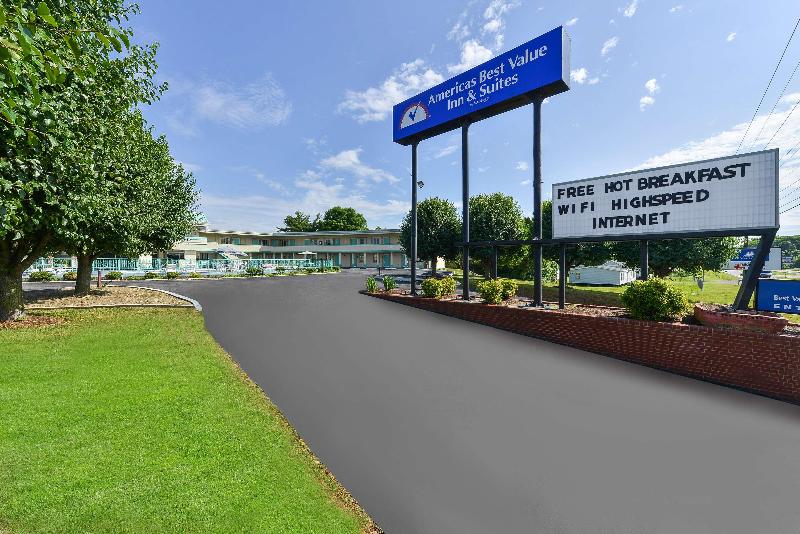 فندق Americas Best Value Inn Suites South Boston