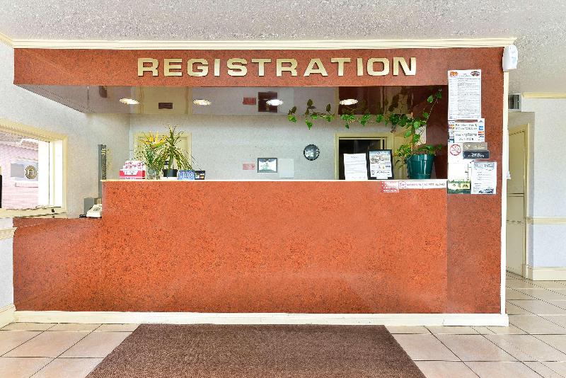 فندق Americas Best Value Inn Suites South Boston