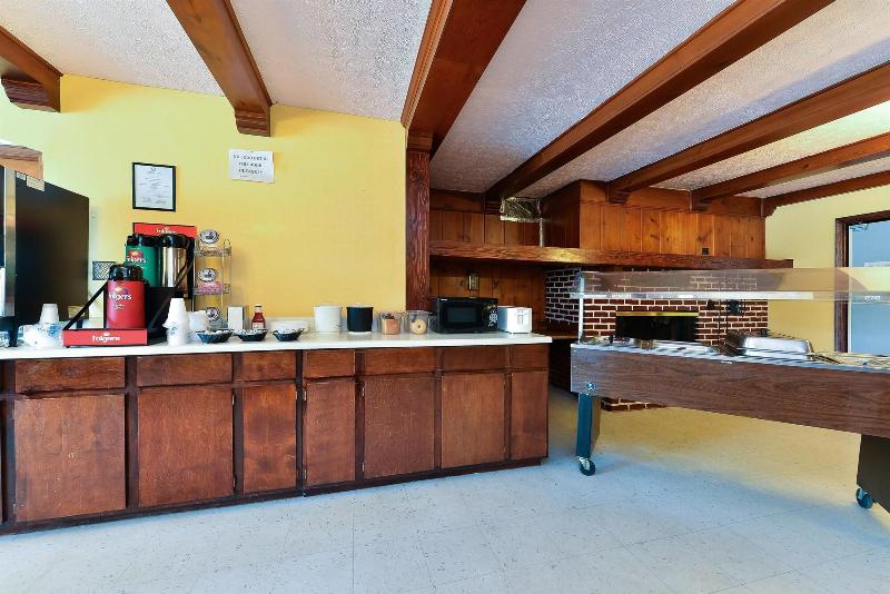 فندق Americas Best Value Inn Suites South Boston