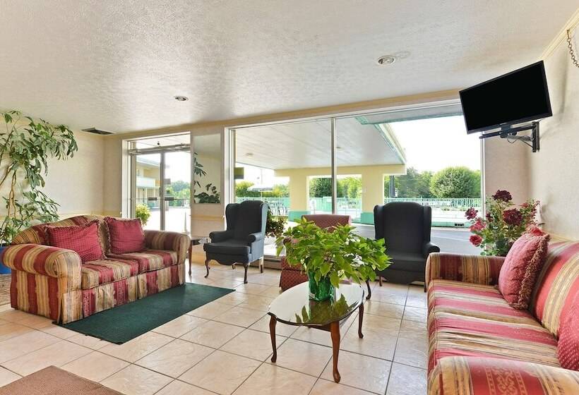 فندق Americas Best Value Inn Suites South Boston