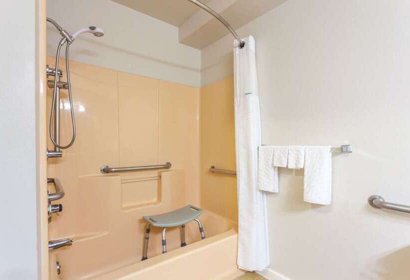 فندق Baymont Inn & Suites By Wyndham