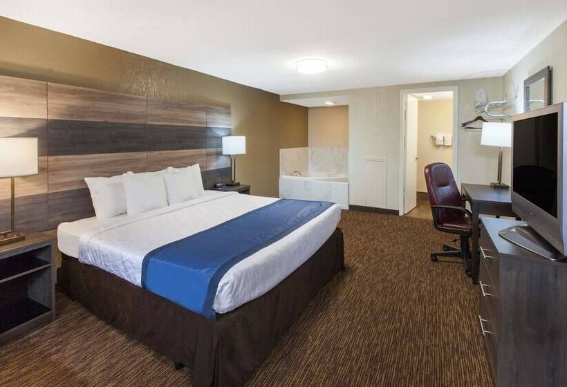 هتل Baymont By Wyndham Downtown Detroit