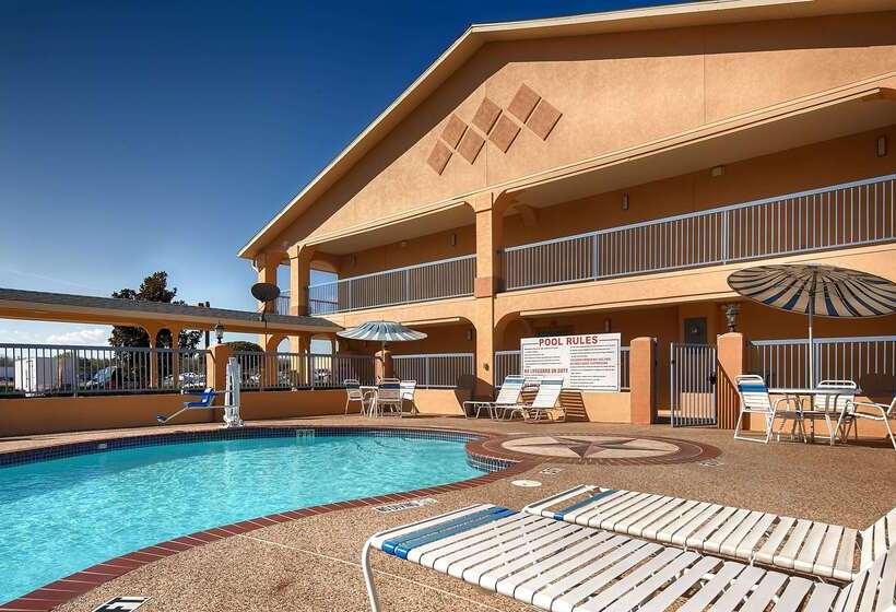 בית מלון כפרי Best Western Angleton Inn