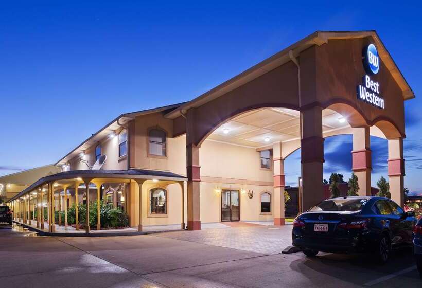 בית מלון כפרי Best Western Angleton Inn