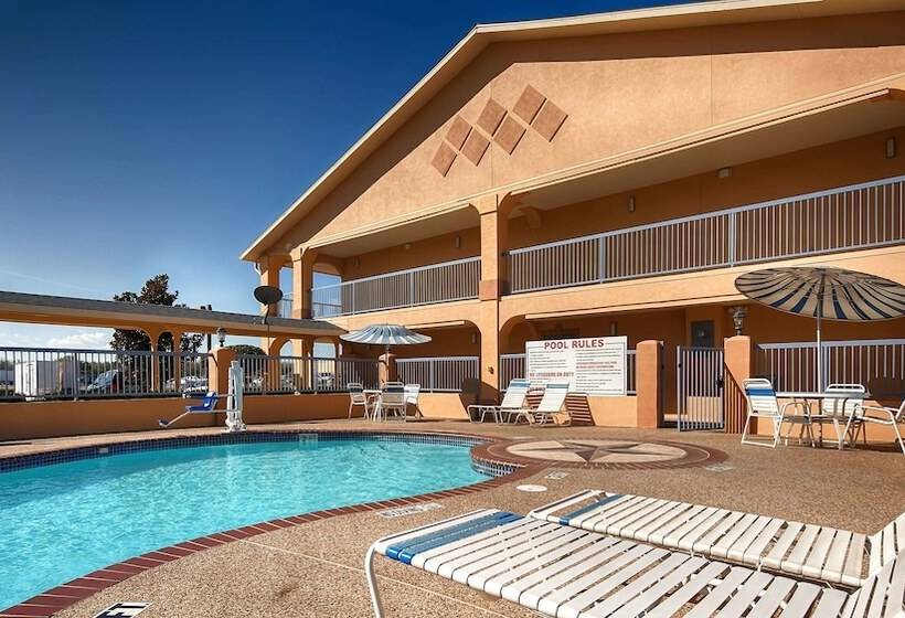 בית מלון כפרי Best Western Angleton Inn