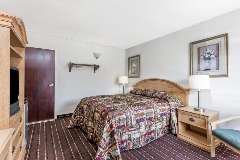 호텔 Brentwood Inn & Suites