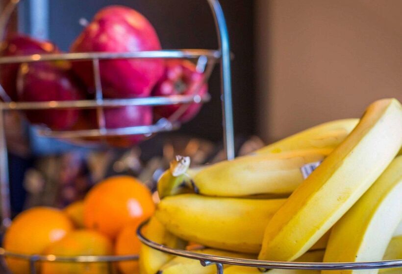 فندق Clarion Inn & Suites At The Outlets Of Lake George